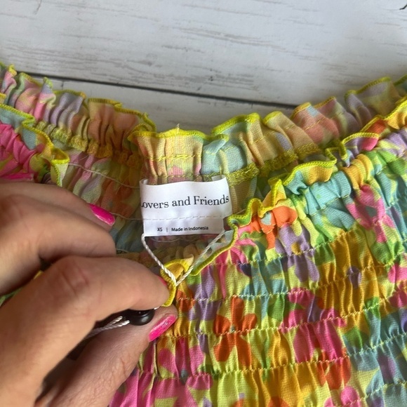 Lovers + Friends Flutter Shorts Women's XS
Floral Colorful Sheer Elastic NWT - Picture 3 of 9